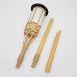 Pelita Solar Rekaan Seperti Pelita Buluh Tradisional